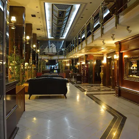 Royal Carine Hotel 4*