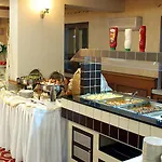 Royal Carine Otel 4*