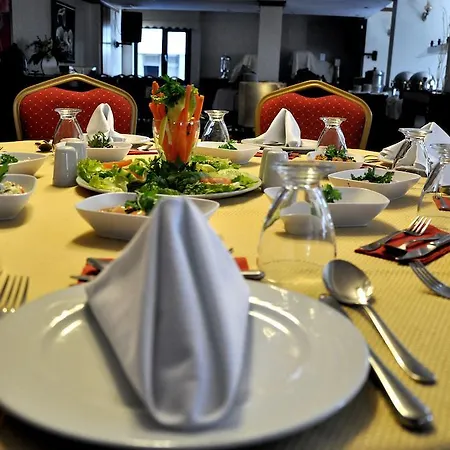 Hotel Royal Carine 4*