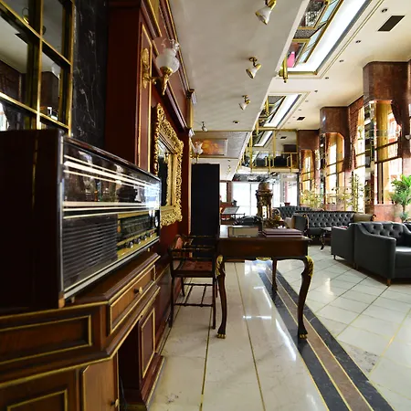 Royal Carine Hotel 4*