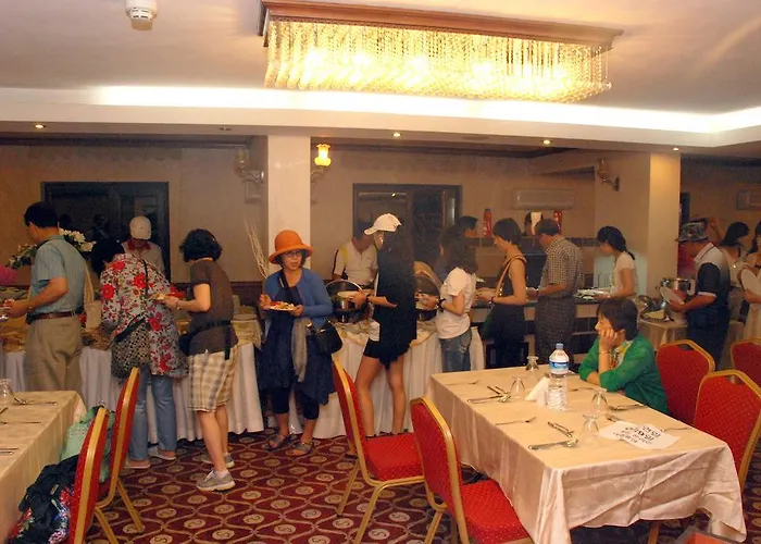 Hotel Royal Carine 4*