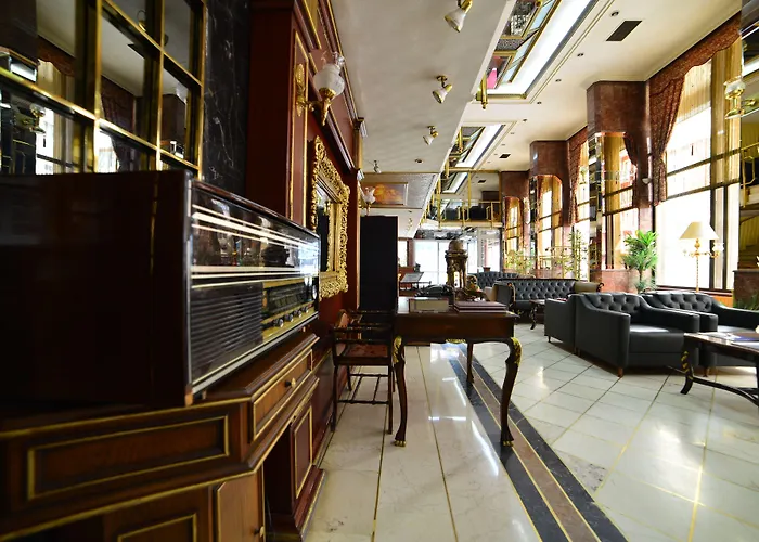 Royal Carine Hotel 4*