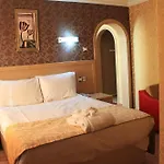 Royal Carine 4*