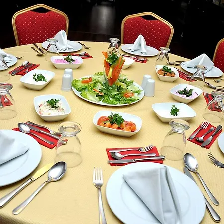 Royal Carine Hotel